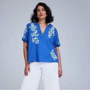 NWT Belle Isle by Torrid Blue Embroidered V Neck Tunic Top Size 0 Large